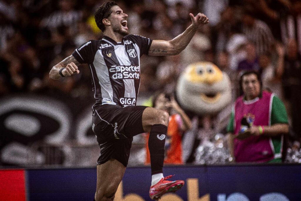 Pedro Raul, atacante do Ceará / Corinthians