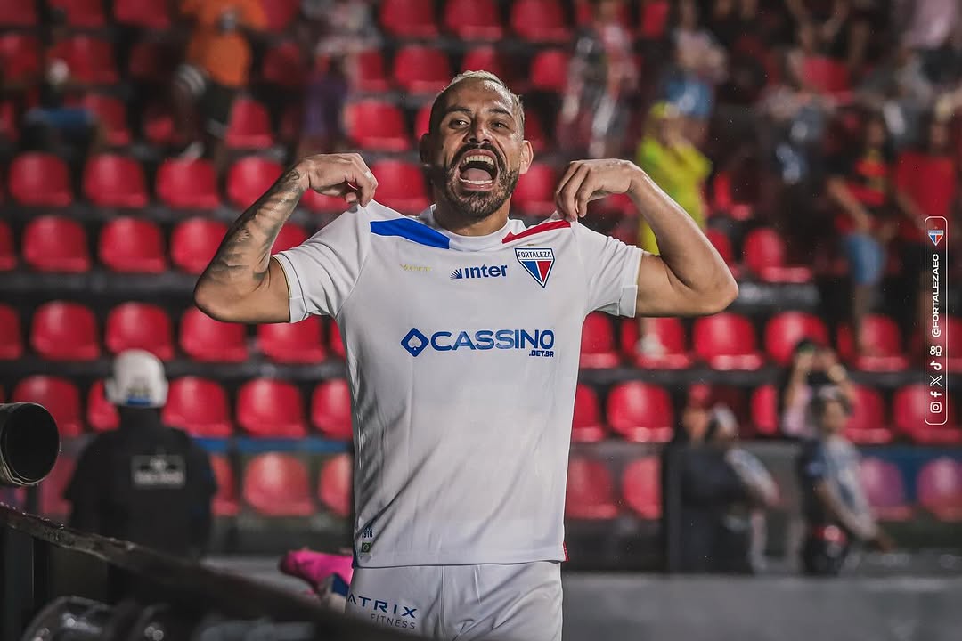 Moisés, atacante do Fortaleza