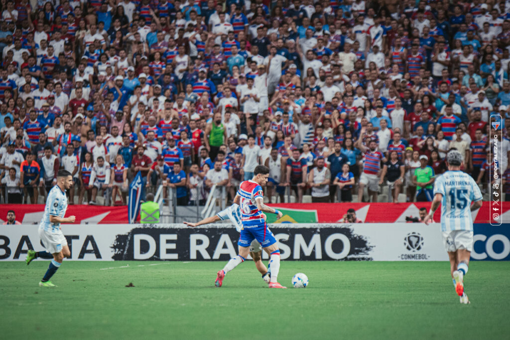 Diogo Barbosa, lateral do Fortaleza