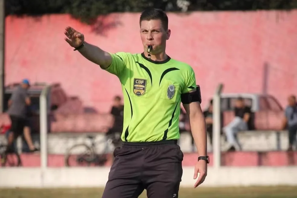 Árbitro Lucas Casagrande