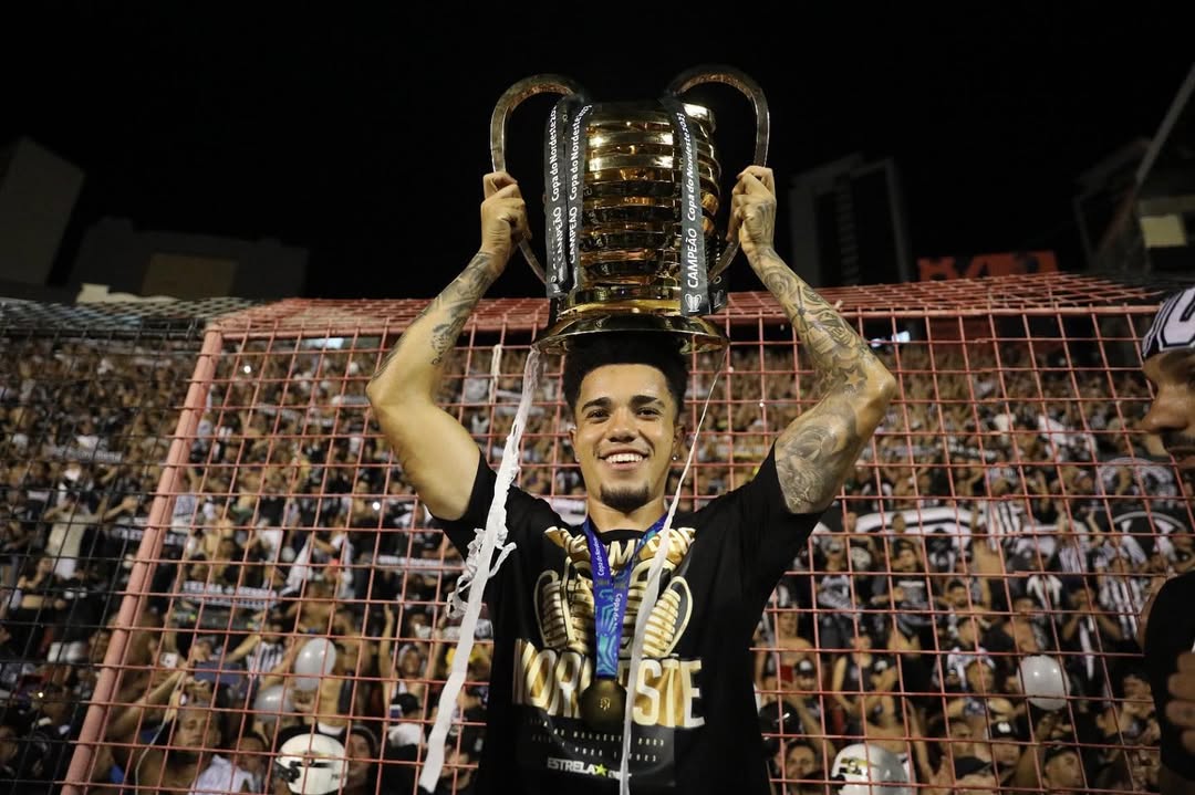 Léo Rafael deixa o Ceará
