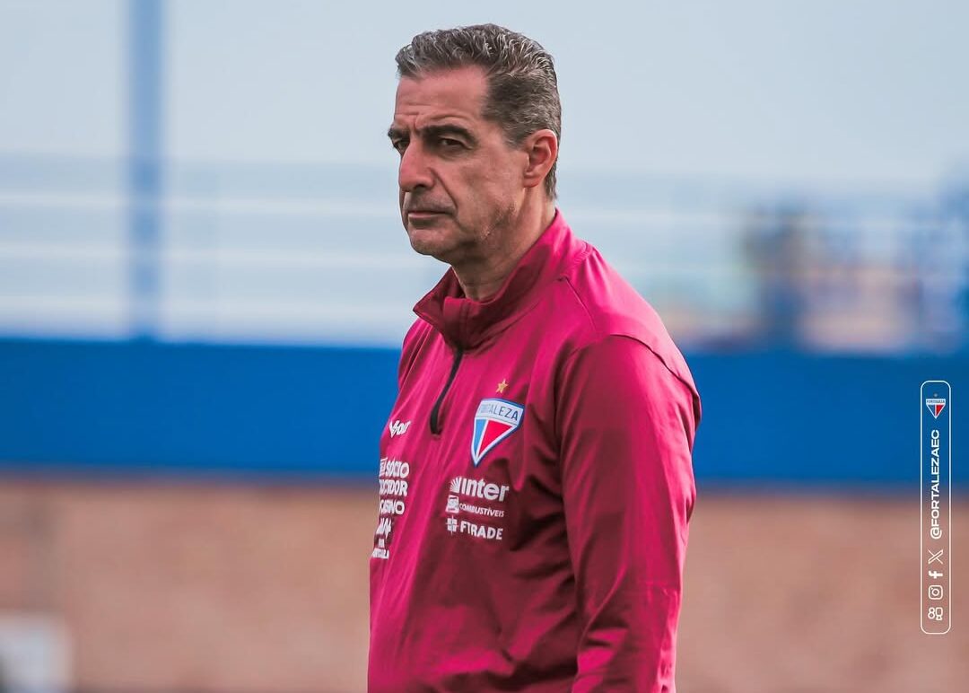 Renato Paiva, treinador do Fortaleza