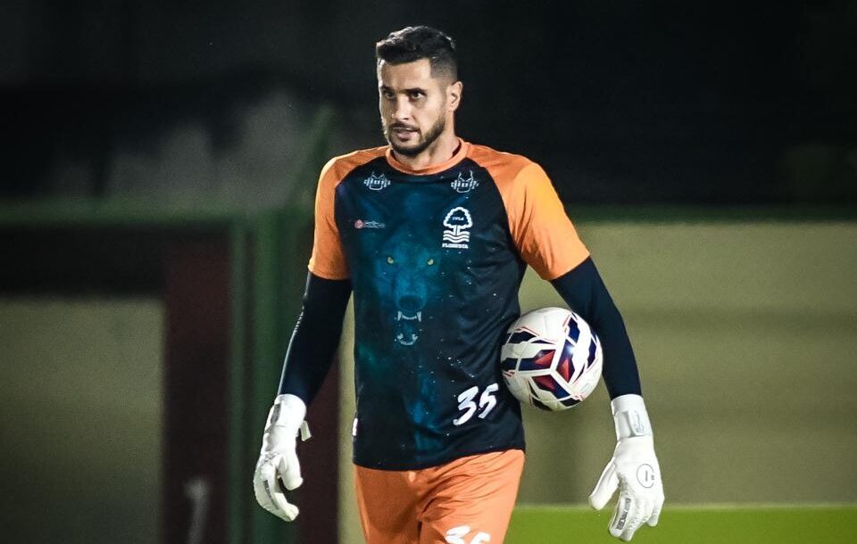Darlan, goleiro do Floresta