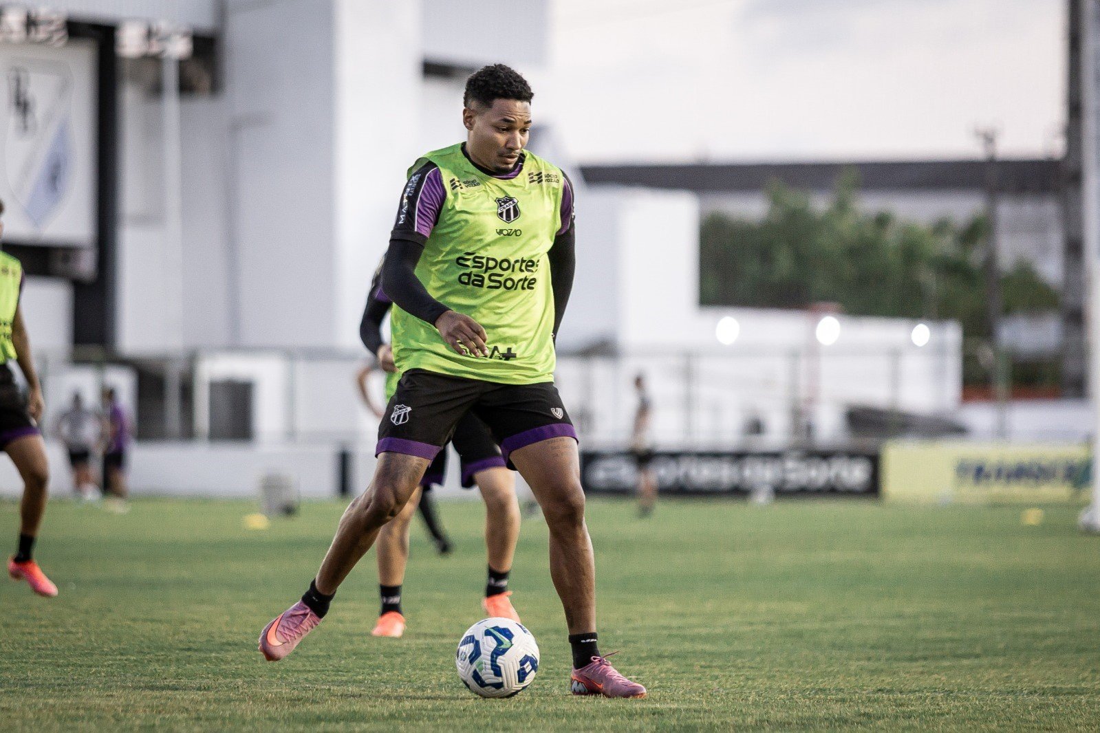 Fernandinho, atacante do Ceará / treino