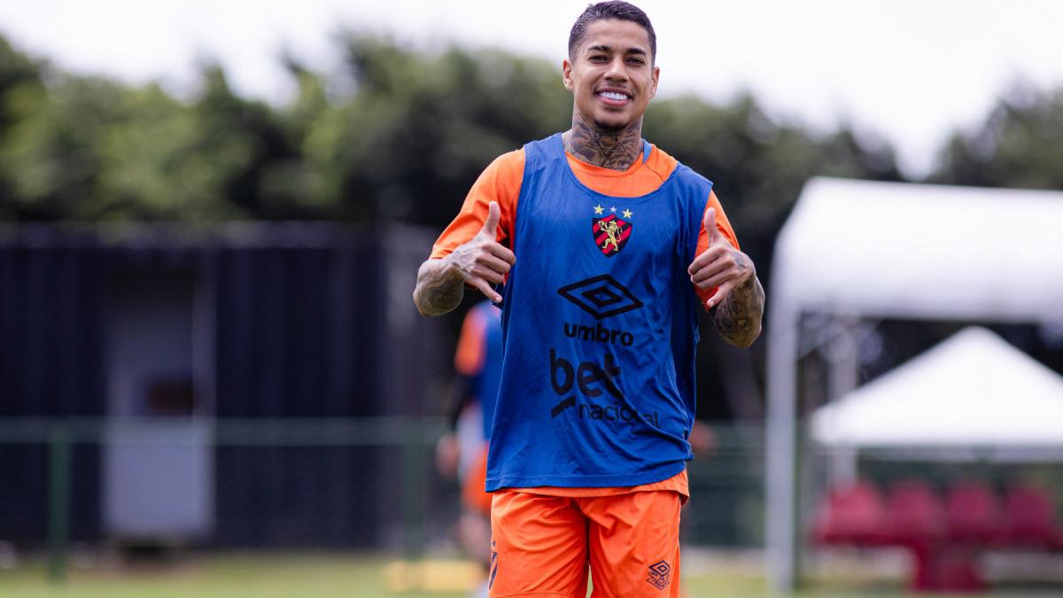 Matheusinho negocia com o Ceará