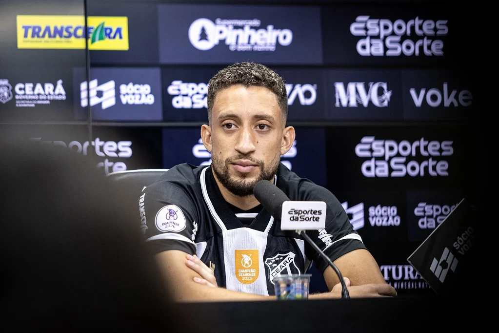 Júlio César, zagueiro do Ceará