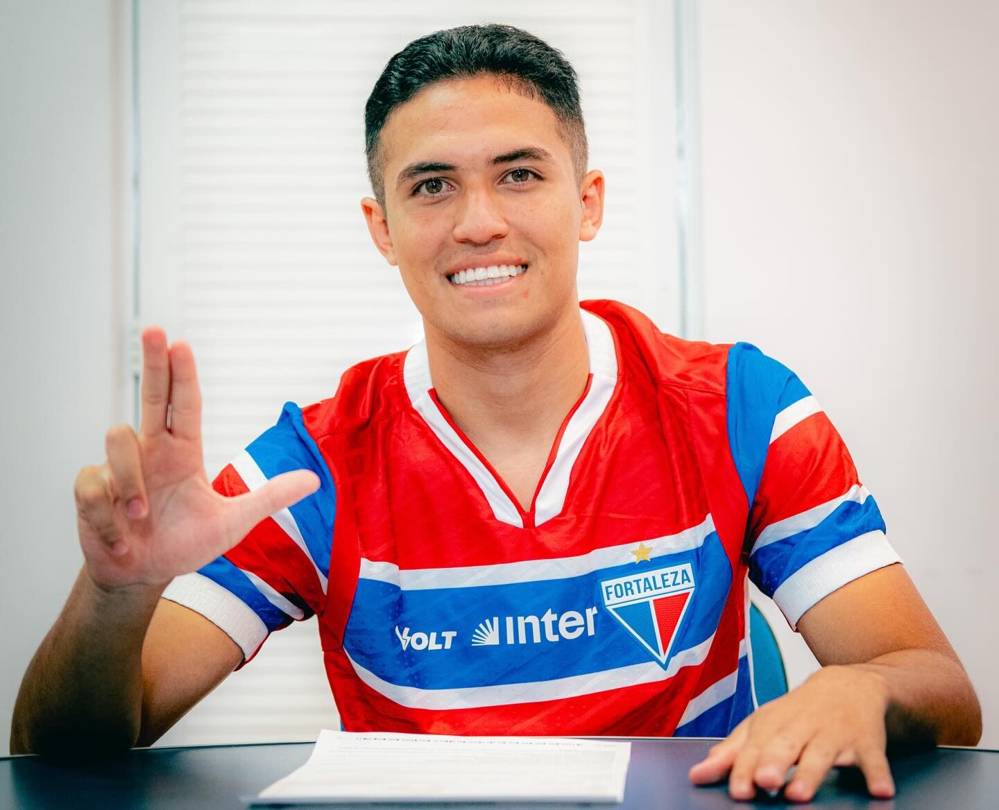 Paulinho, lateral do Fortaleza
