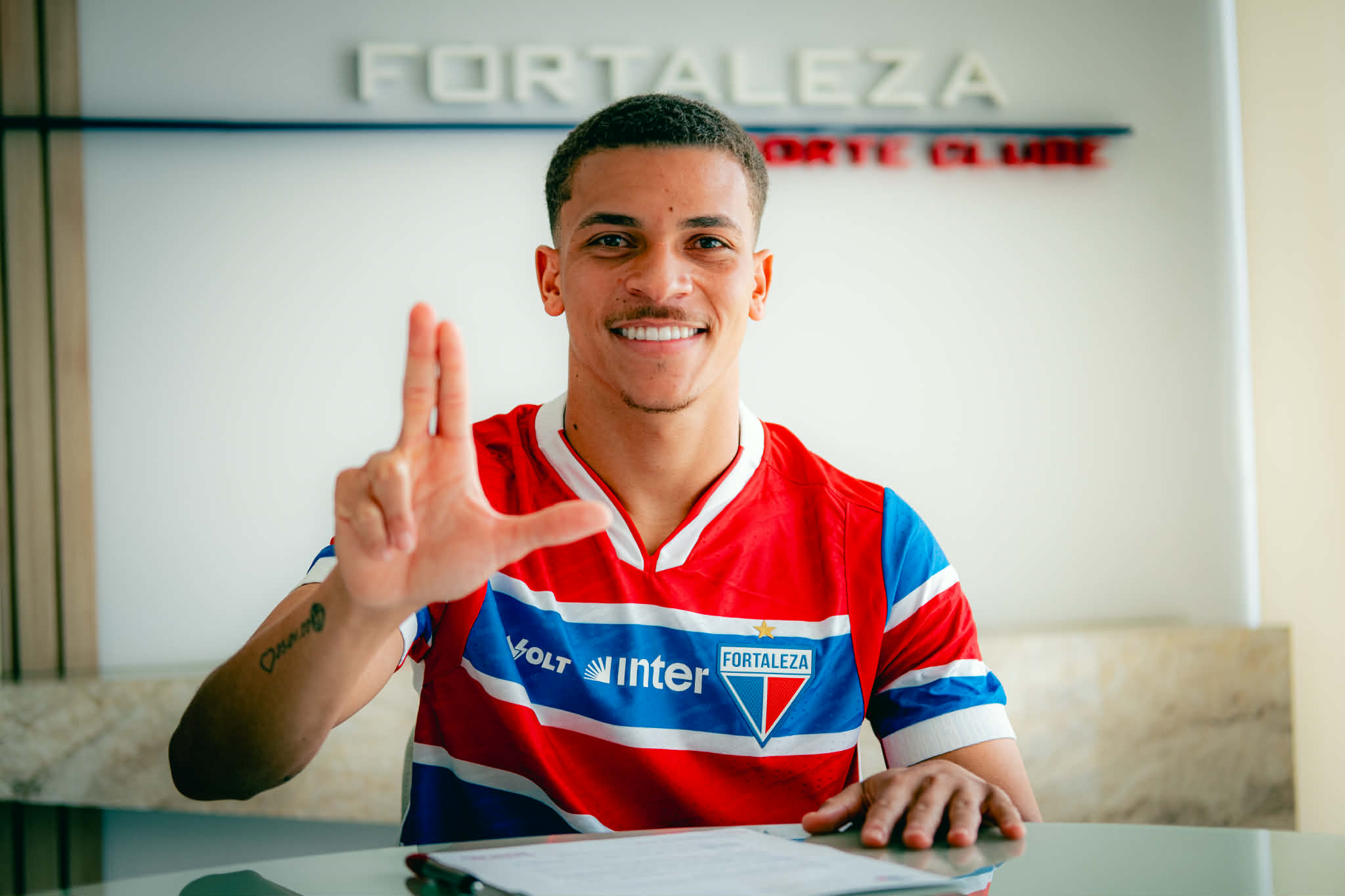 Rodriguinho reforço do Fortaleza