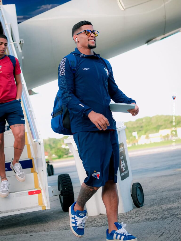 Mailton, lateral do Fortaleza