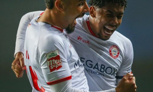 Ryan Guilherme retorna ao Fortaleza após período de empréstimo.