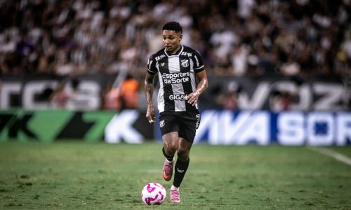 Fernandinho, atacante do Ceará