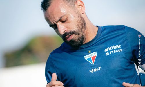 Moisés, atacante do Fortaleza