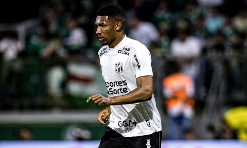 Lelê, atacante do Ceará