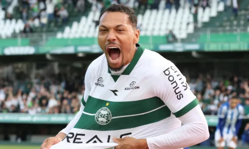 Alex Silva interessa ao Ceará