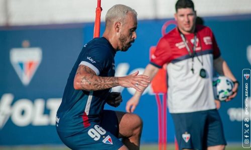 Moisés, atacante do Fortaleza